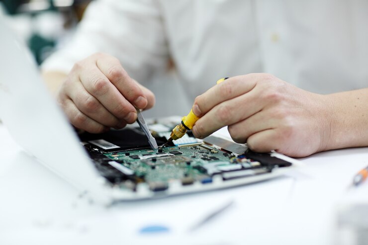 laptop repairing Image